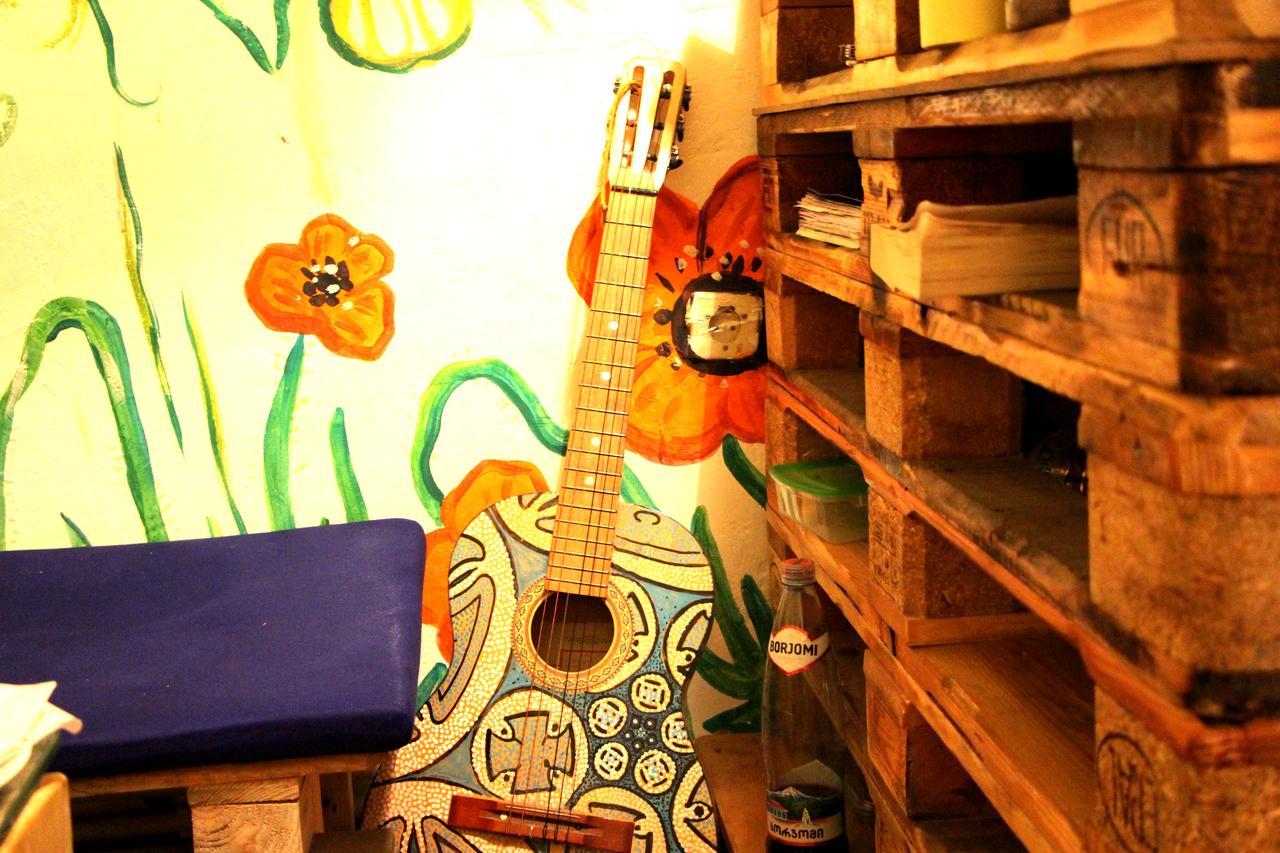 Sheni Hostel Tbilisi Exteriör bild