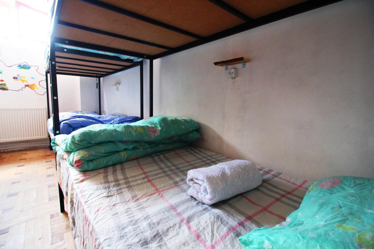 Sheni Hostel Tbilisi Exteriör bild