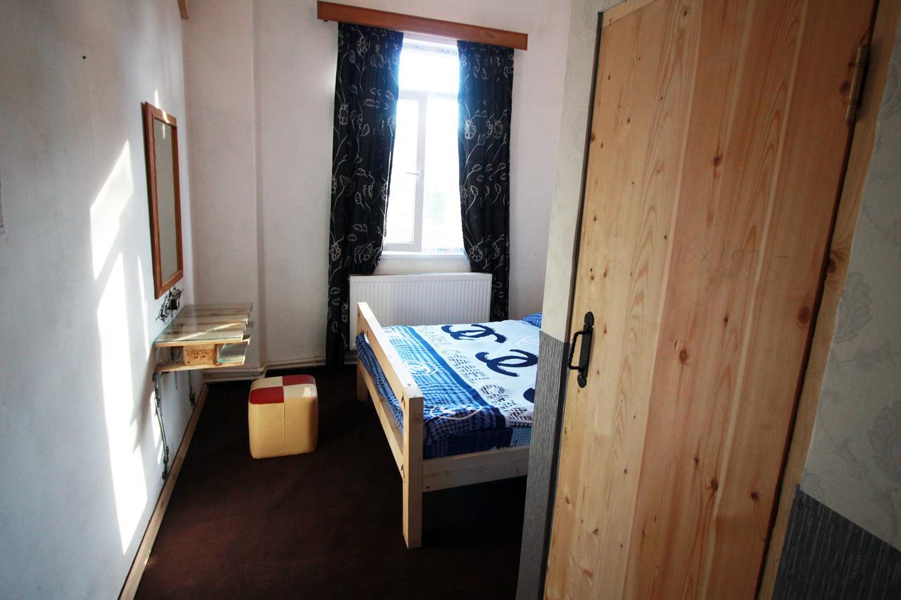 Sheni Hostel Tbilisi Exteriör bild