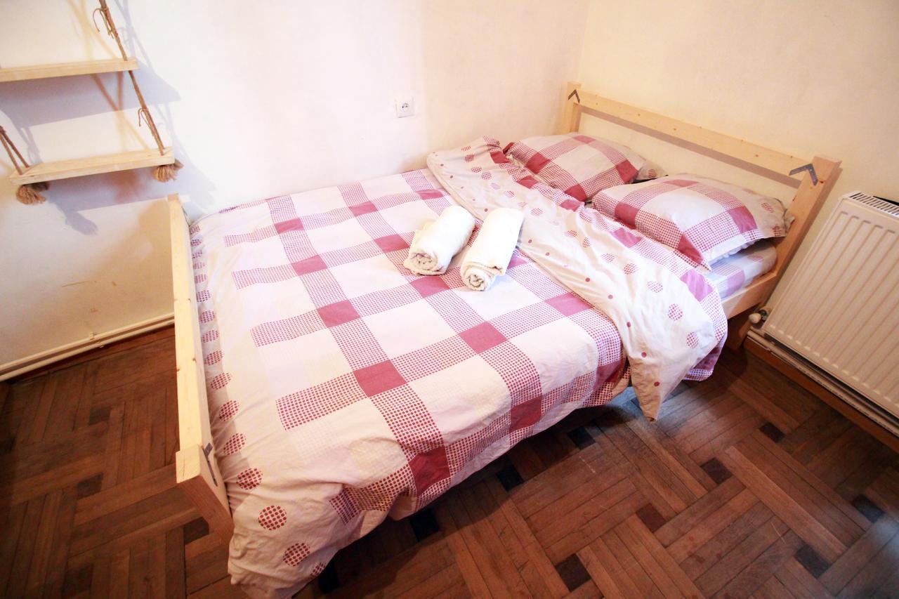 Sheni Hostel Tbilisi Exteriör bild