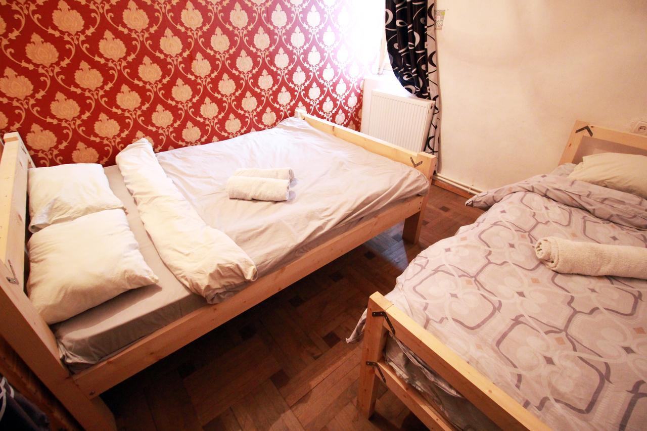 Sheni Hostel Tbilisi Exteriör bild
